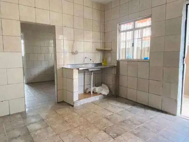 Casa / Sobrado para Locação em Juiz de Fora/MG Grama 2 Quartos
