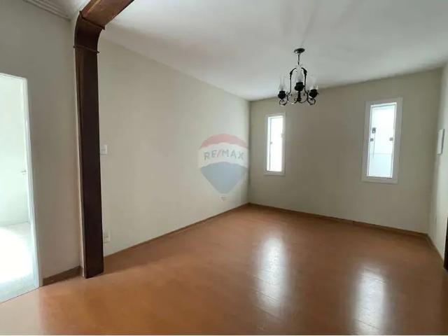 Casa / Sobrado para Locação em Juiz de Fora/MG Jardim Glória 4 Quartos