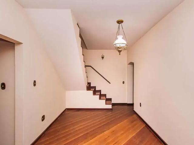 Casa / Sobrado para Locação em Juiz de Fora/MG Morro da Glória 3 Quartos