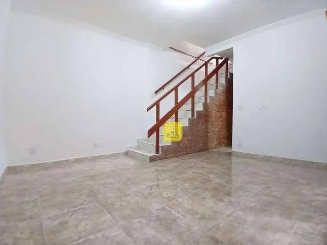 Casa / Sobrado para Locação em Juiz de Fora/MG São Pedro 3 Quartos