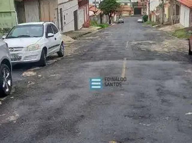 Casa / Sobrado para Locação em Juiz de Fora/MG Santa Isabel 3 Quartos