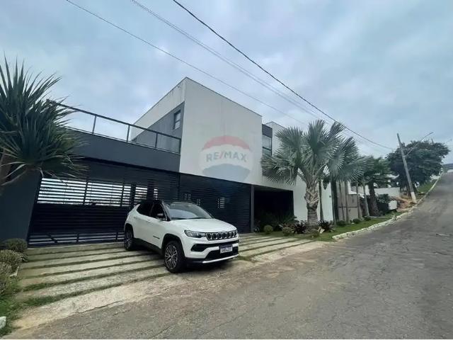 Casa / Sobrado para Locação em Juiz de Fora/MG Spina Ville II 4 Quartos