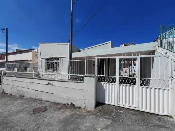 Casa / Sobrado para Locação em Juiz de Fora/MG Passos 3 Quartos