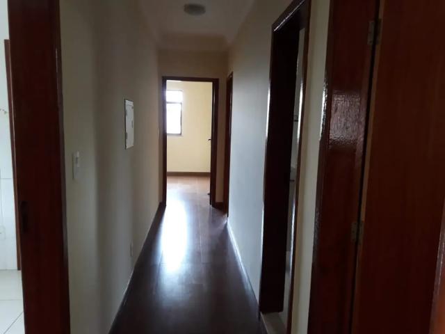 Casa / Sobrado para Locação em Juiz de Fora/MG Quintas das Avenidas 3 Quartos