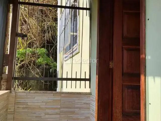 Casa / Sobrado para Locação em Juiz de Fora/MG Vila Ideal 2 Quartos
