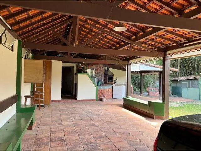 Casa / Sobrado para Locação em Juiz de Fora/MG Vina Del Mar 5 Quartos