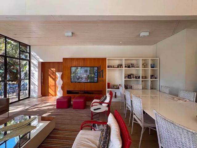 Casa / Sobrado para Locação em Juiz de Fora/MG Vina Del Mar 5 Quartos