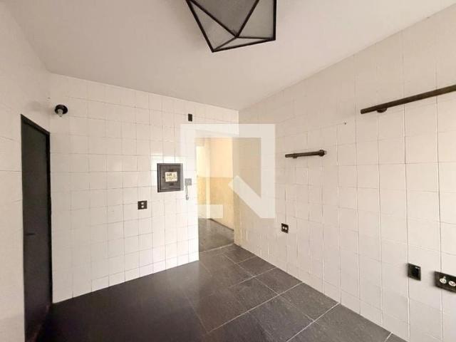 Casa / Sobrado para Locação em Jundiaí/SP Centro 3 Quartos