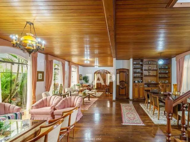 Casa / Sobrado para Locação em Jundiaí/SP Jardim Ana Maria 5 Quartos