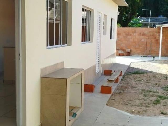 Casa / Sobrado para Locação em Jundiaí/SP Jardim Caxambu 2 Quartos