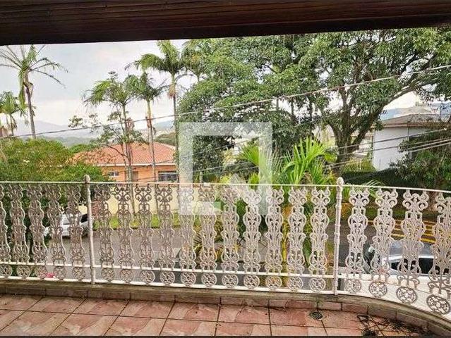 Casa / Sobrado para Locação em Jundiaí/SP Jardim das Samambaias 6 Quartos