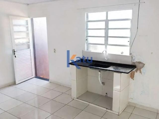 Casa / Sobrado para Locação em Jundiaí/SP Vila M Genoveva 1 Quartos