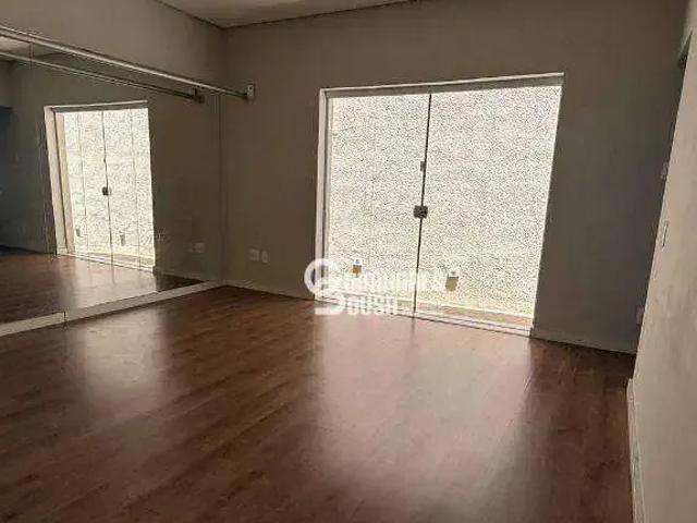 Casa / Sobrado para Locação em Jundiaí/SP Vila Virgínia 4 Quartos