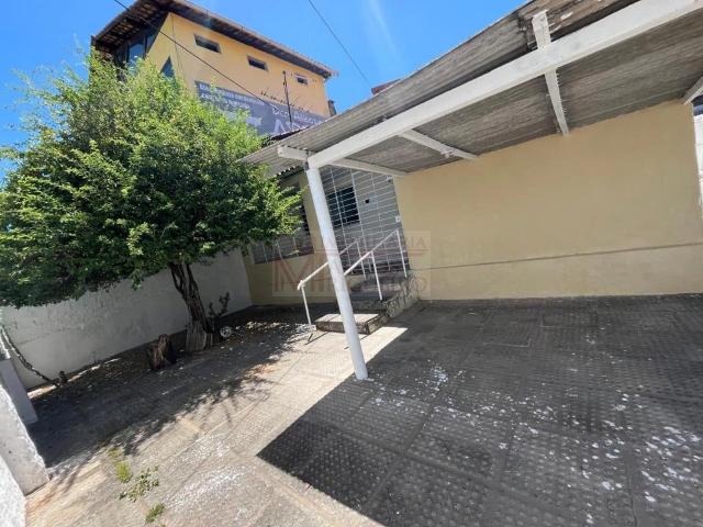 Casa / Sobrado para Locação em Olinda/PE Rio Doce 3 Quartos