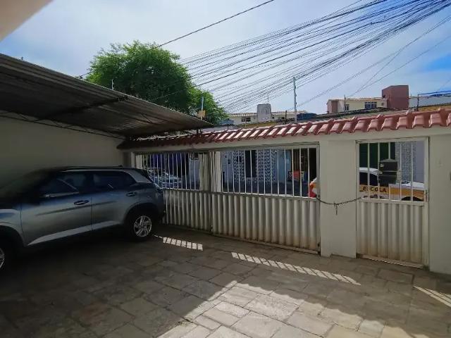 Casa / Sobrado para Locação em Olinda/PE Rio Doce 4 Quartos