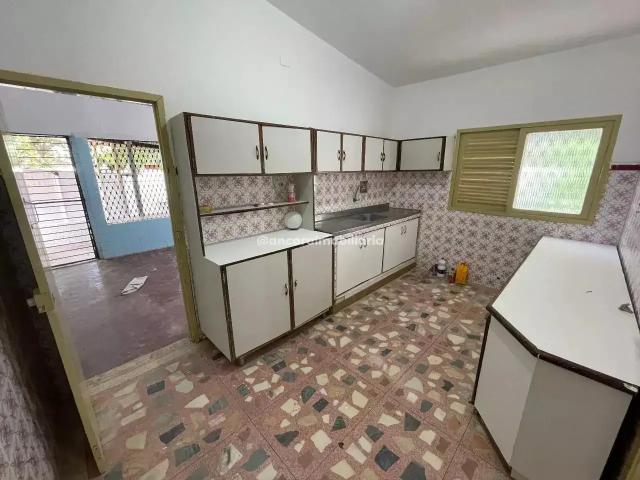 Casa / Sobrado para Locação em Olinda/PE Rio Doce 6 Quartos