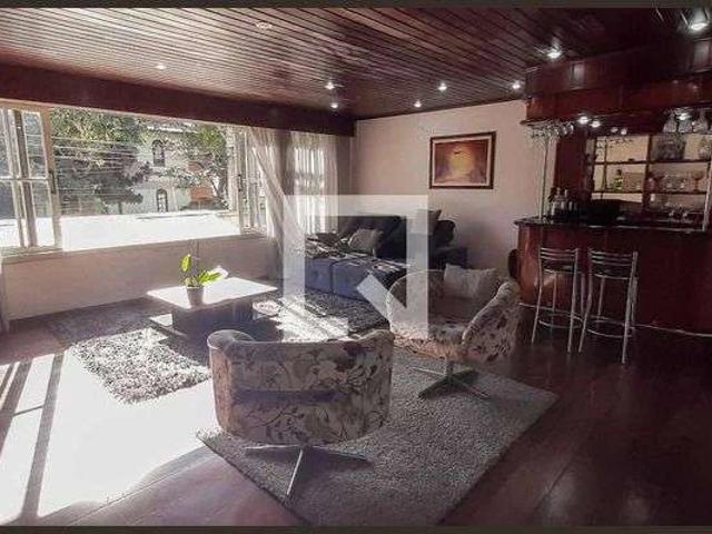 Casa / Sobrado para Locação em Osasco/SP Adalgisa 4 Quartos