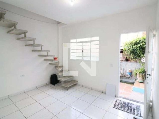 Casa / Sobrado para Locação em Osasco/SP Bussocaba 2 Quartos