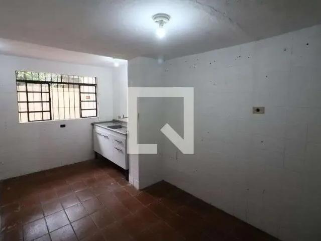 Casa / Sobrado para Locação em Osasco/SP Santo Antônio 1 Quartos