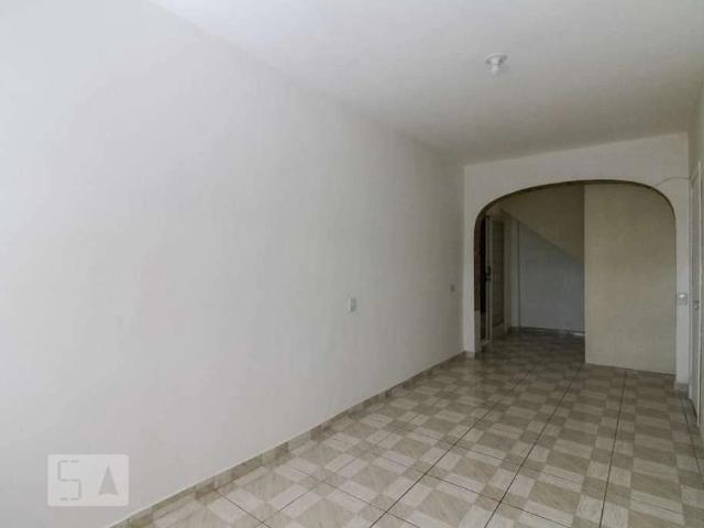 Casa / Sobrado para Locação em Osasco/SP Quitaúna 2 Quartos