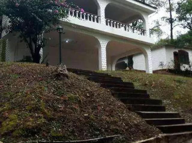 Casa / Sobrado para Locação em Osasco/SP Três Montanhas 5 Quartos