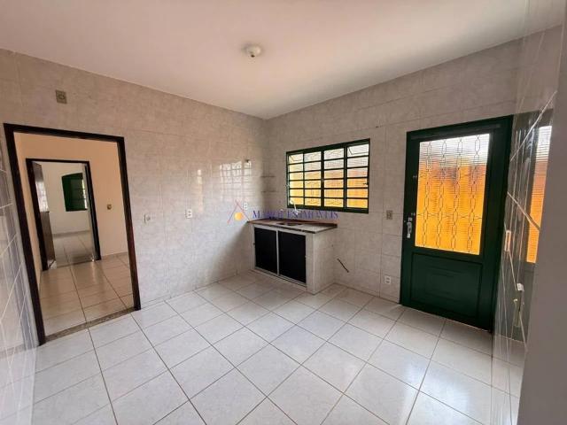 Casa / Sobrado para Locação em Louveira/SP Vila Pasti 3 Quartos