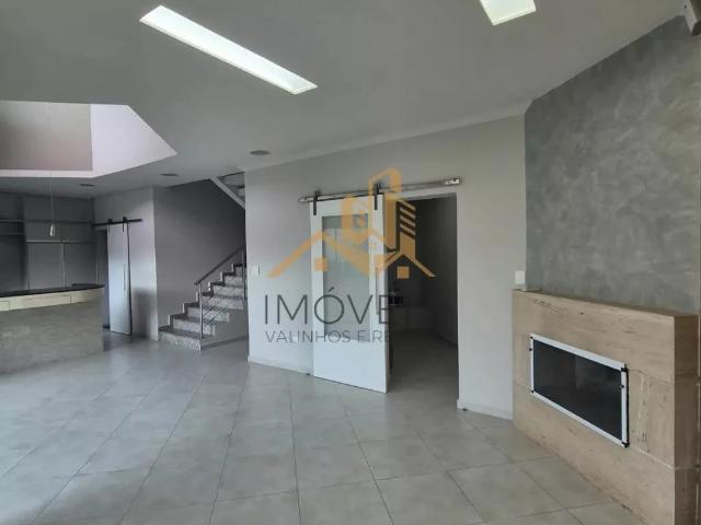 Casa / Sobrado para Locação em Louveira/SP Rainha 3 Quartos