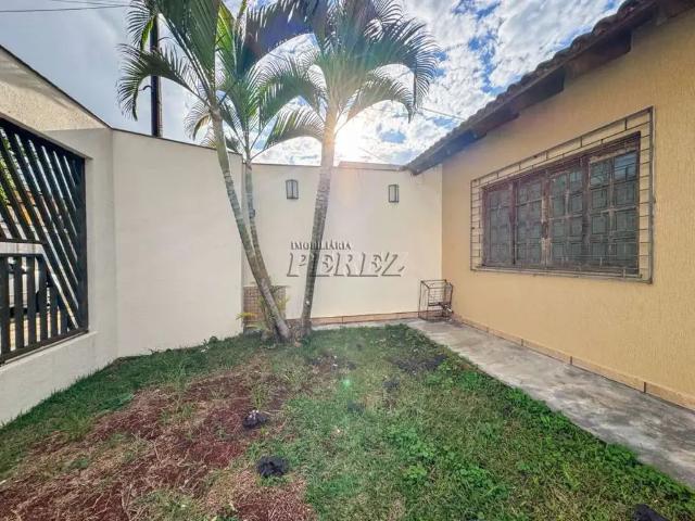 Casa / Sobrado para Locação em Londrina/PR Universitário 3 Quartos