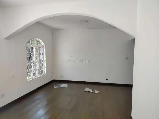 Casa / Sobrado para Locação em Londrina/PR Antares 4 Quartos