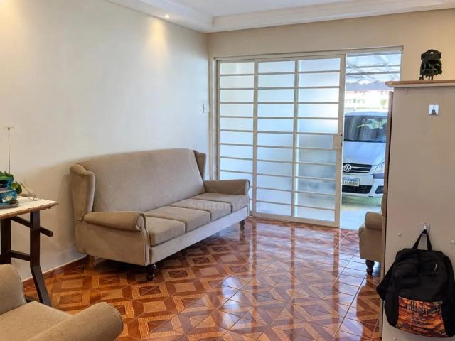Casa / Sobrado para Locação em Londrina/PR Bandeirantes 3 Quartos