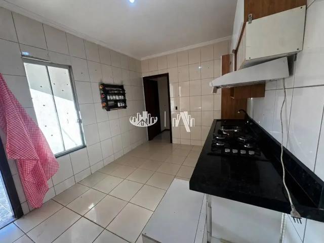 Casa / Sobrado para Locação em Londrina/PR Bandeirantes 2 Quartos