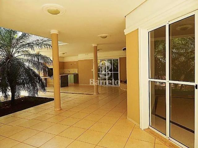 Casa / Sobrado para Locação em Londrina/PR Bela Suiça 3 Quartos