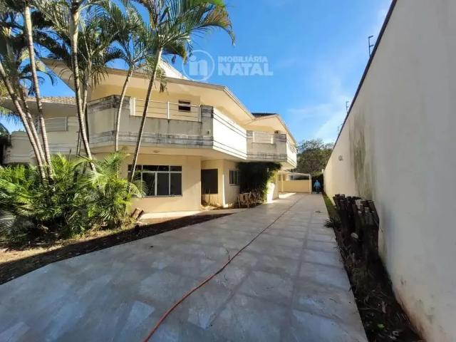Casa / Sobrado para Locação em Londrina/PR Bela Suiça 4 Quartos