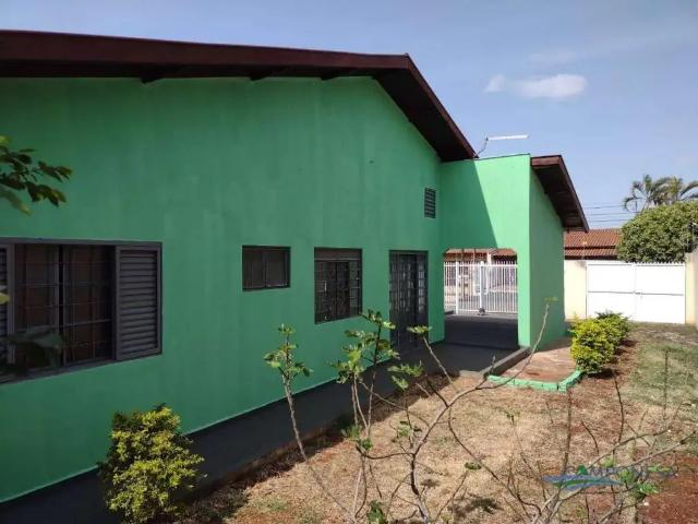 Casa / Sobrado para Locação em Londrina/PR Cambezinho 3 Quartos