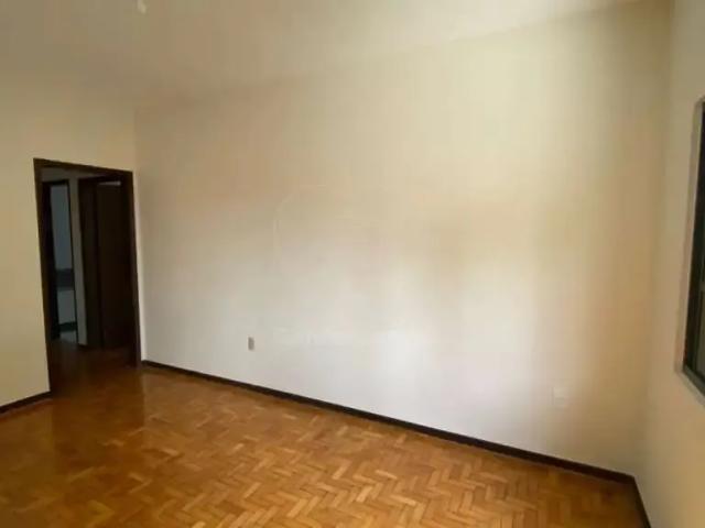 Casa / Sobrado para Locação em Londrina/PR Centro 3 Quartos