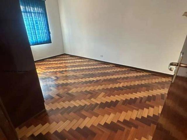 Casa / Sobrado para Locação em Londrina/PR Centro 4 Quartos