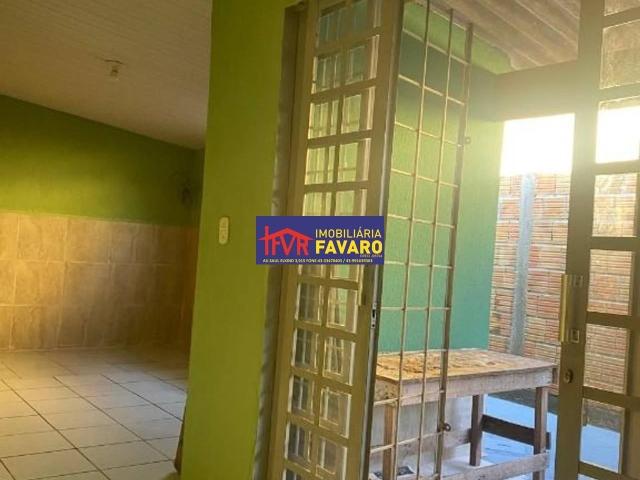 Casa / Sobrado para Locação em Londrina/PR Conjunto Café 2 Quartos