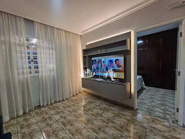 Casa / Sobrado para Locação em Londrina/PR Conjunto Café 3 Quartos
