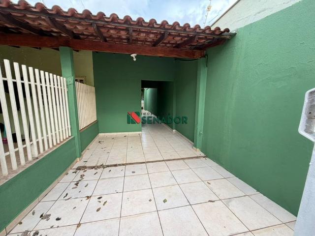 Casa / Sobrado para Locação em Londrina/PR Conjunto Habitacional Alexandre Urbanas 1 Quartos
