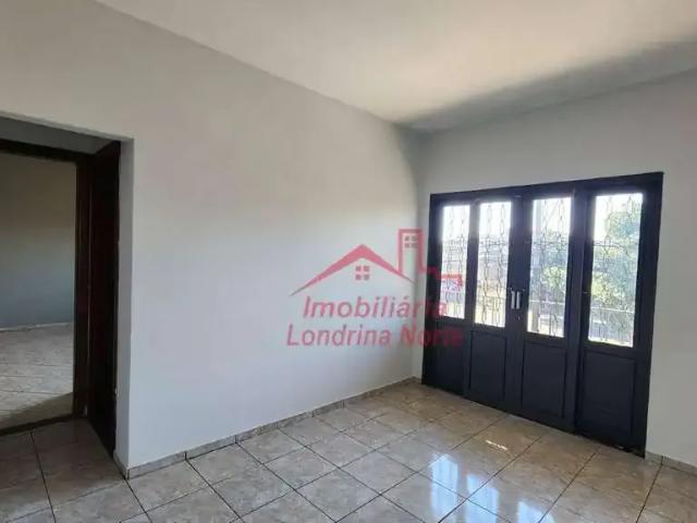 Casa / Sobrado para Locação em Londrina/PR Conjunto Parigot de Souza 1 3 Quartos
