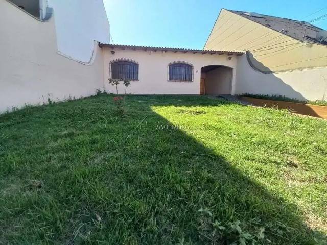 Casa / Sobrado para Locação em Londrina/PR Cláudia 3 Quartos