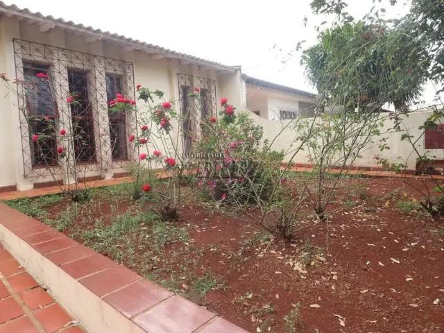 Casa / Sobrado para Locação em Londrina/PR Guanabara 3 Quartos