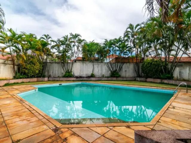 Casa / Sobrado para Locação em Londrina/PR Guanabara 4 Quartos
