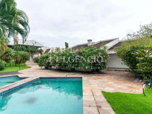 Casa / Sobrado para Locação em Londrina/PR Guanabara 5 Quartos