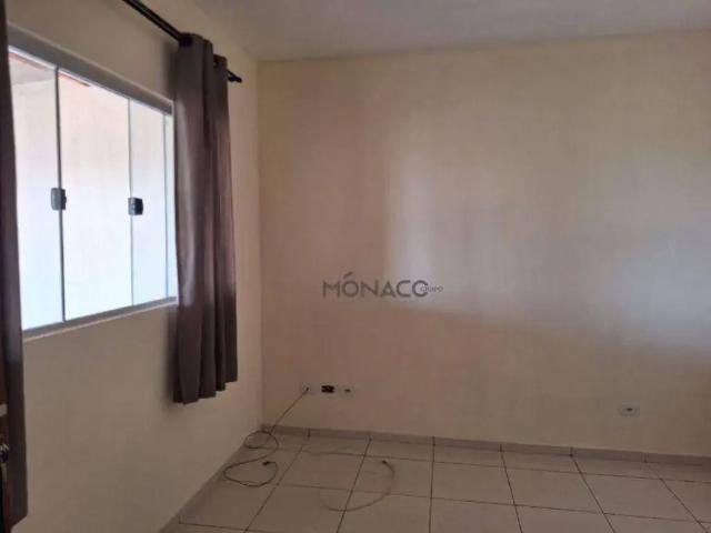 Casa / Sobrado para Locação em Londrina/PR Jardim Belém 2 Quartos