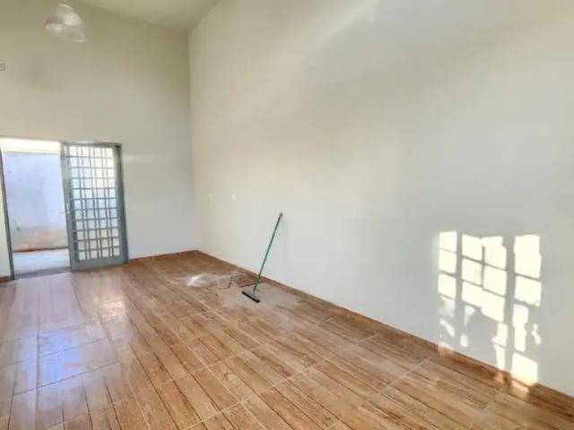 Casa / Sobrado para Locação em Londrina/PR Jardim Guararapes 3 Quartos