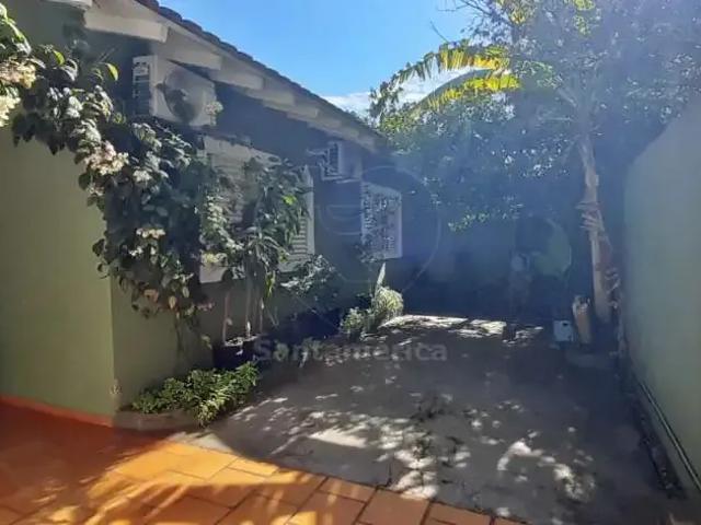Casa / Sobrado para Locação em Londrina/PR Jardim Higienópolis 3 Quartos