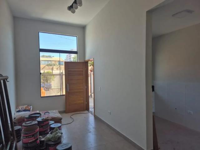 Casa / Sobrado para Locação em Londrina/PR Jardim São Tomás 3 Quartos
