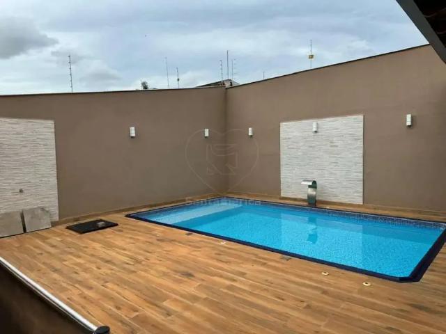 Casa / Sobrado para Locação em Londrina/PR Jardim Shangri la 3 Quartos