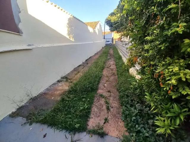 Casa / Sobrado para Locação em Londrina/PR Jardim Tókio 1 Quartos